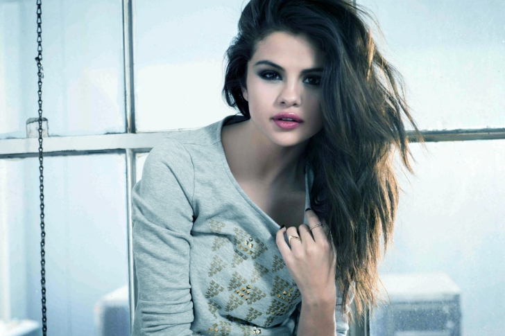 Selena Gomez 2013 wallpaper
