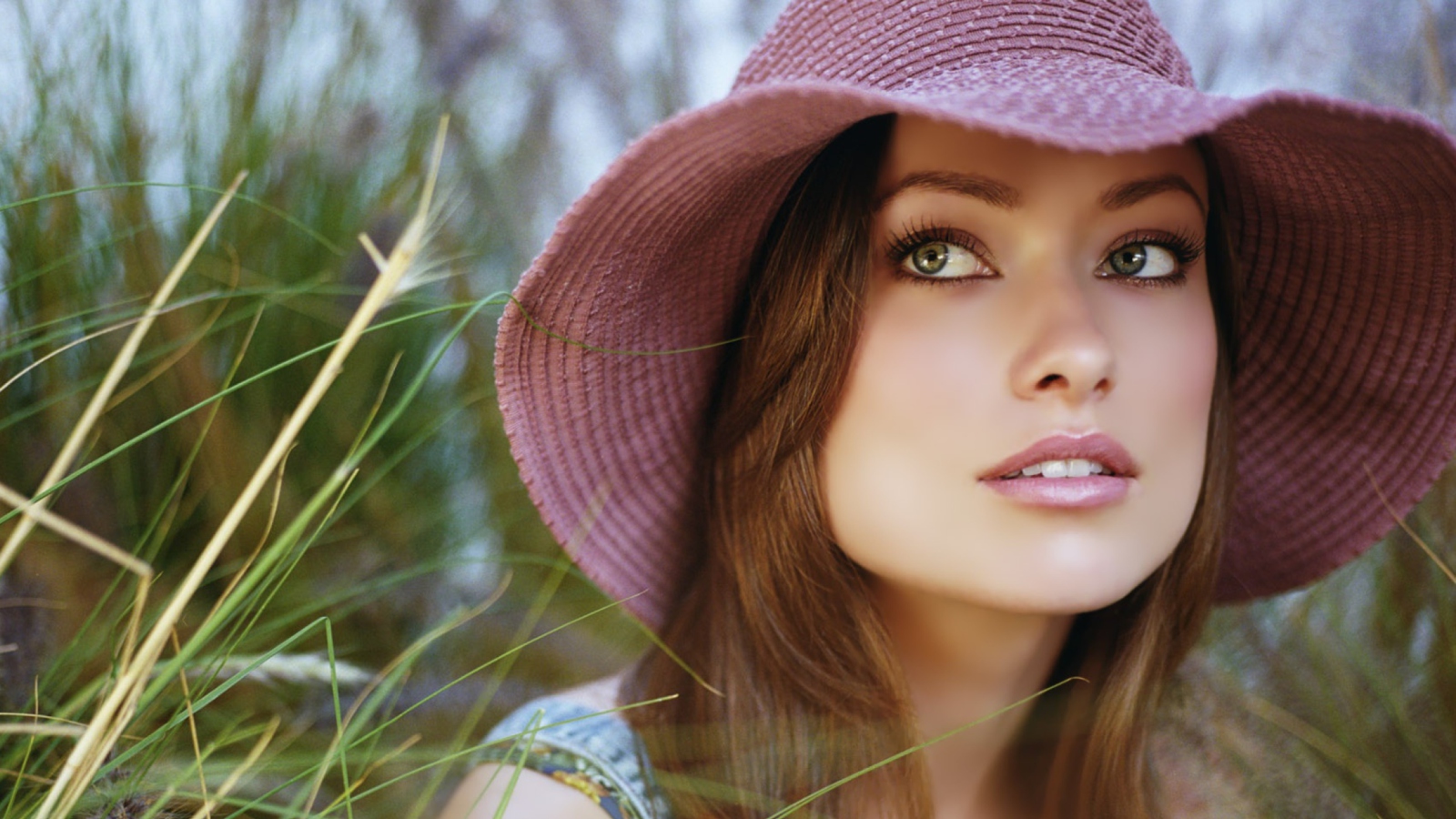 Screenshot №1 pro téma Olivia Wilde In Hat 1600x900