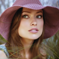 Обои Olivia Wilde In Hat 208x208