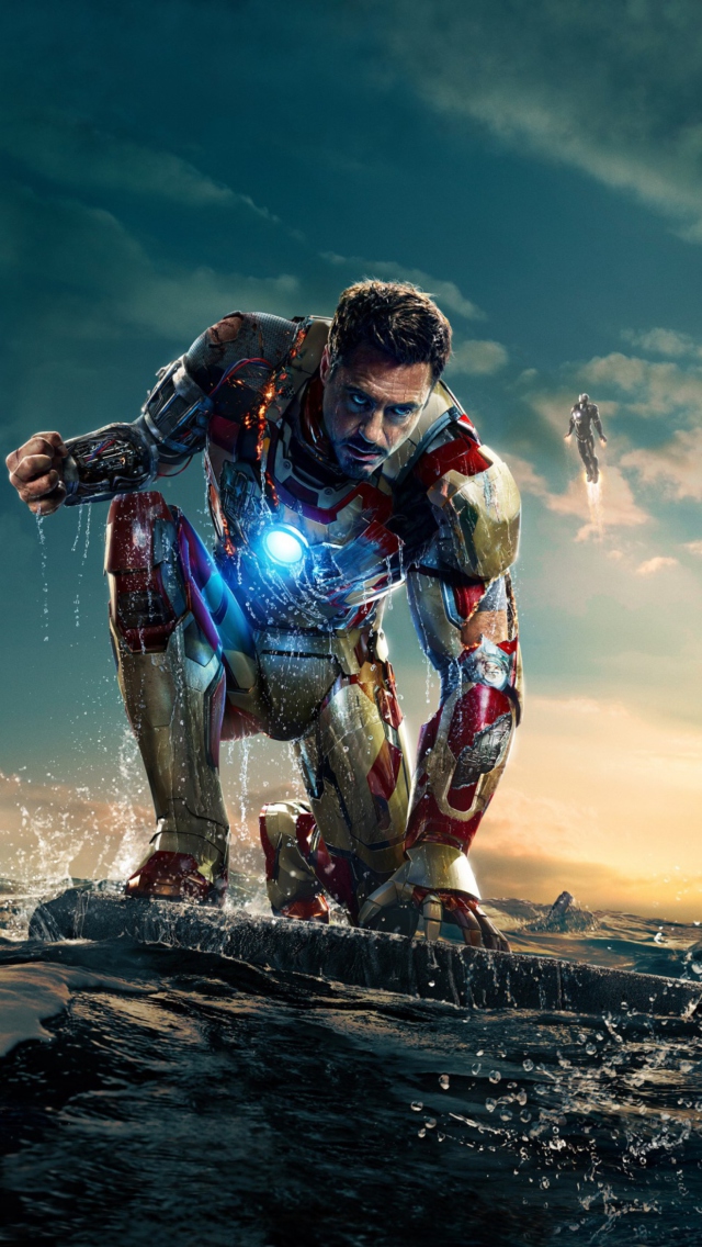 Fondo de pantalla Robert Downey Jr. As Iron Man 640x1136
