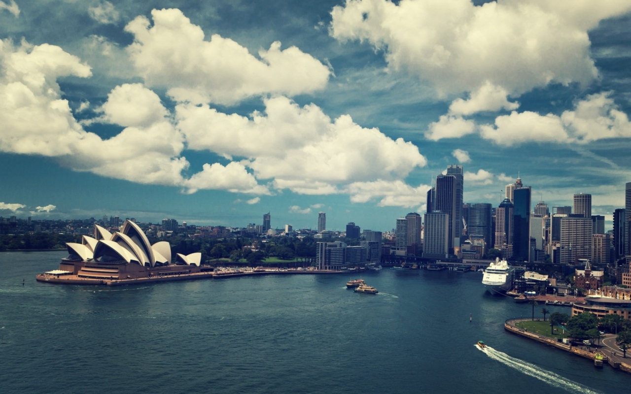 Fondo de pantalla Sydney Under White Clouds 1280x800