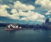 Das Sydney Under White Clouds Wallpaper 176x144