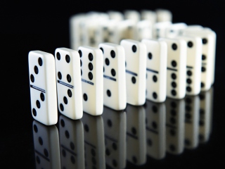 Domino wallpaper 320x240