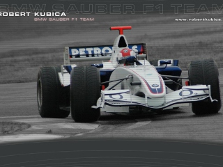 Das Robert Kubica - Formula1 Wallpaper 320x240