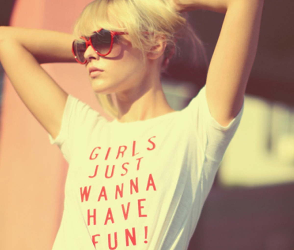 Das Girls Just Wanna Have Fun T-Shirt Wallpaper 1200x1024