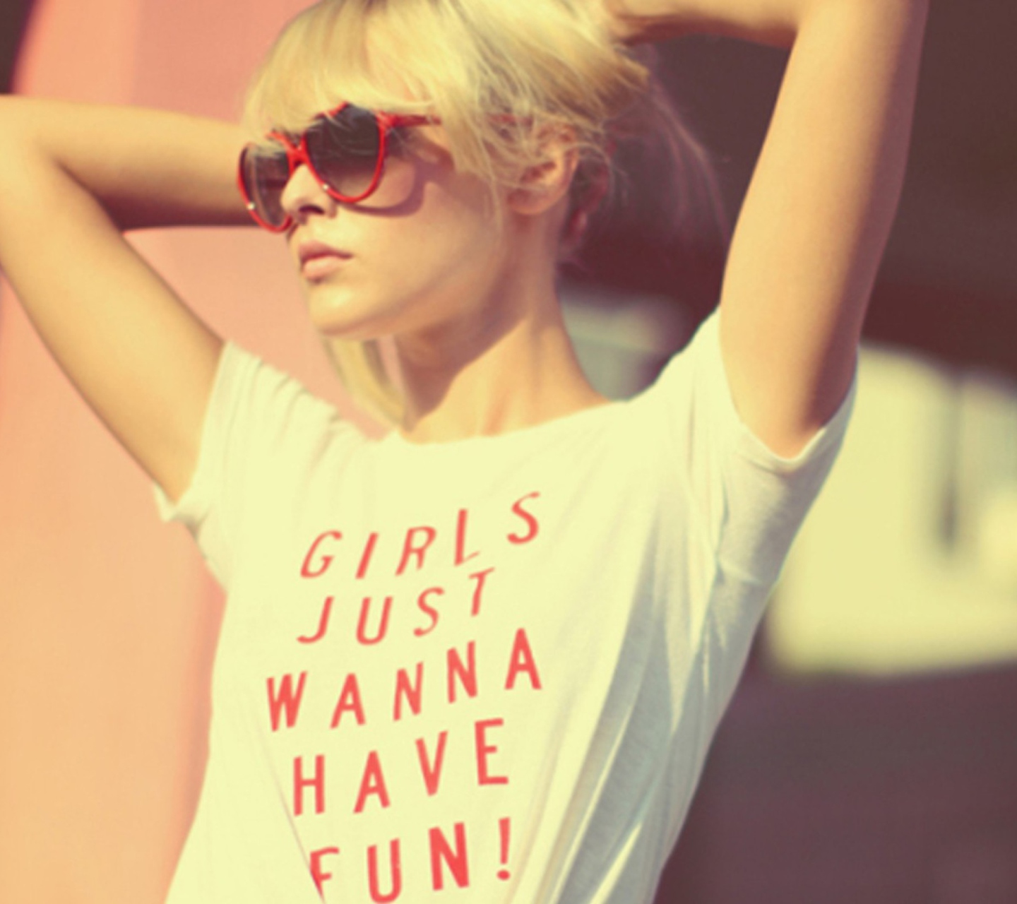 Screenshot №1 pro téma Girls Just Wanna Have Fun T-Shirt 1440x1280
