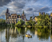 Vajdahunyad Castle in Budapest wallpaper 176x144