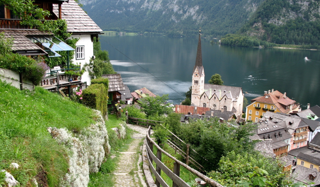 Fondo de pantalla Austria - Lake Hallstatt 1024x600