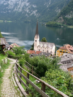 Austria - Lake Hallstatt wallpaper 240x320