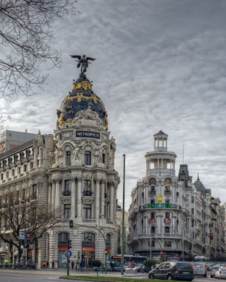 Free Madrid Spain Picture for iPhone 6 Plus