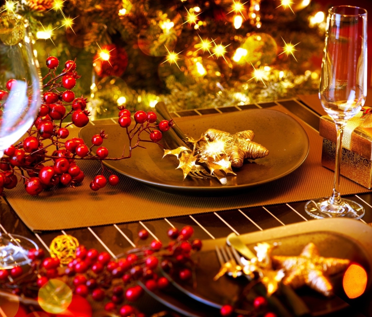 Christmas Table Decorations wallpaper 1200x1024