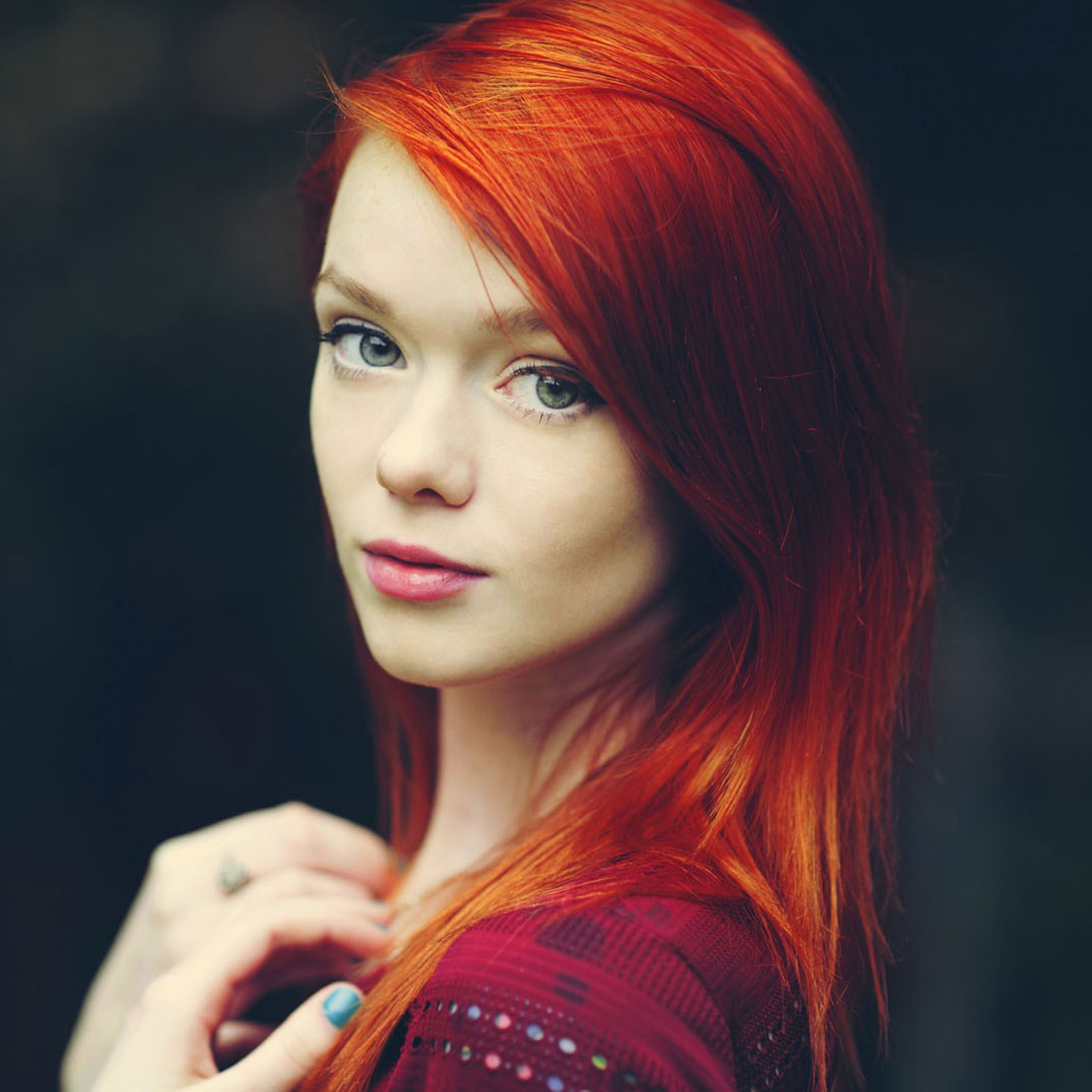 Sfondi Redhead Girl 2048x2048