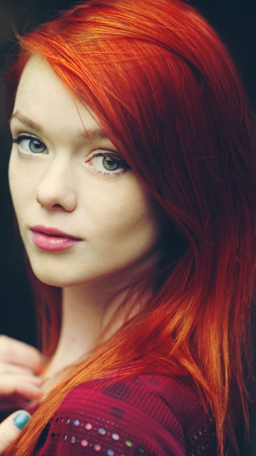 Das Redhead Girl Wallpaper 360x640