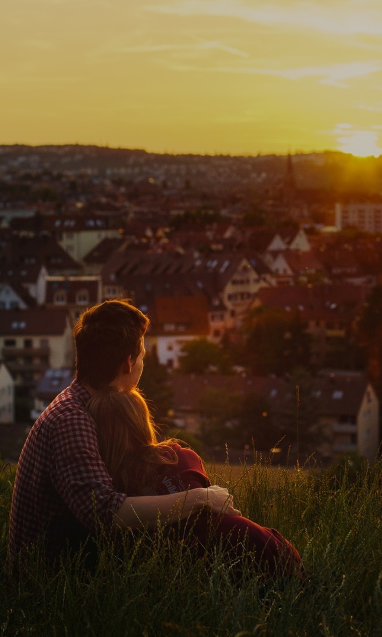 Das Romantic Sunset Wallpaper 768x1280