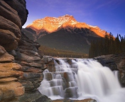 Das Beautiful Mountain Waterfall Wallpaper 176x144