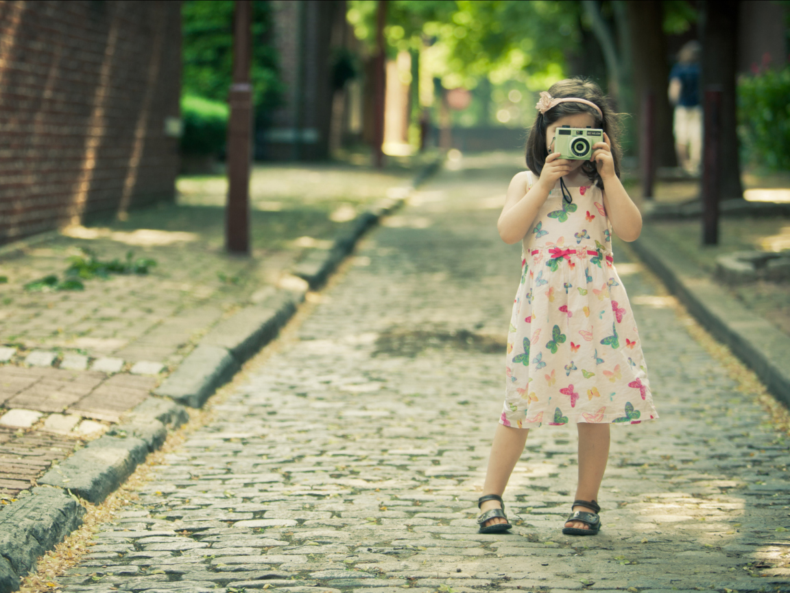 Обои Little Photographer 1152x864