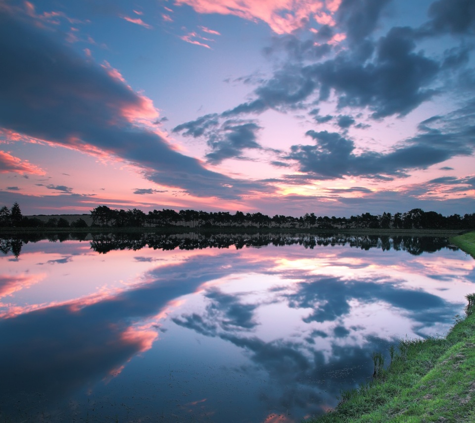 River Ultra HD screenshot #1 960x854