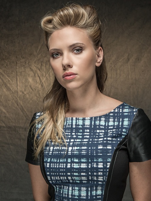 Das Scarlett Johansson Wallpaper 480x640