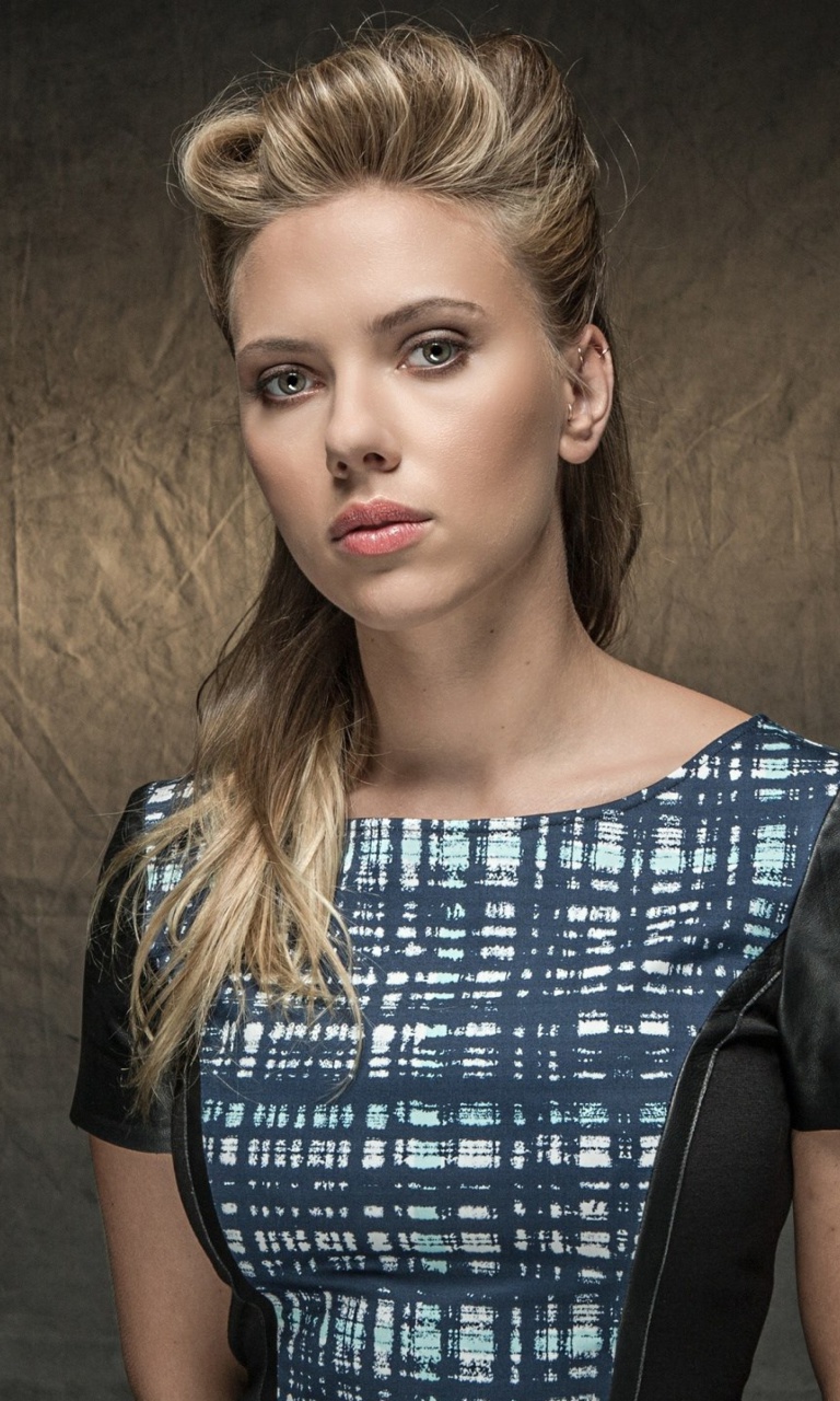 Das Scarlett Johansson Wallpaper 768x1280