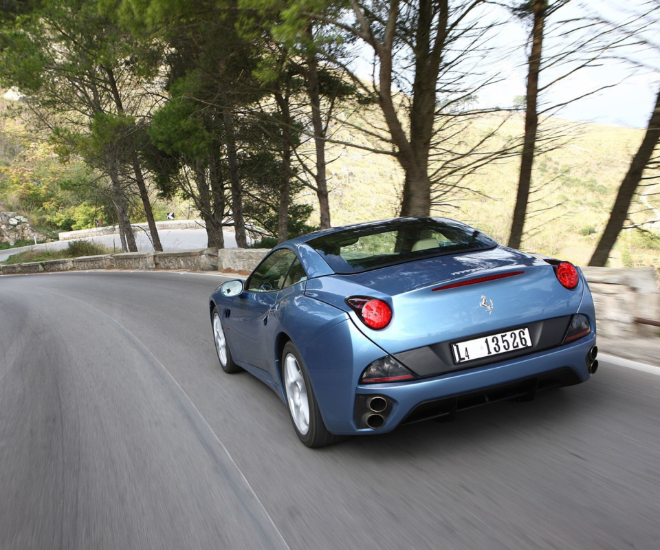 Ferrari California screenshot #1 960x800