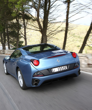 Ferrari California Wallpaper for 240x320