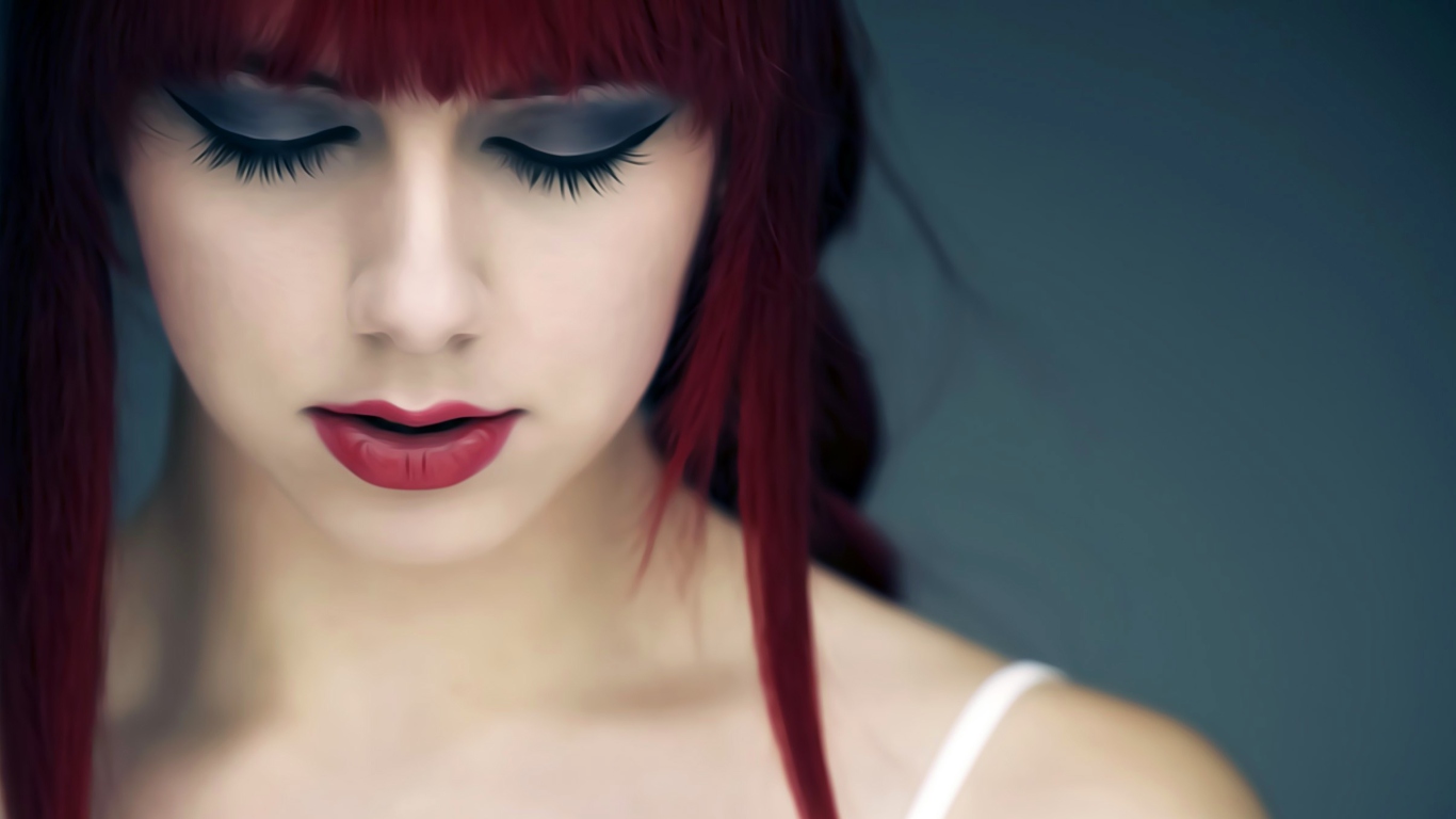 Brunette With Artistic Makeup screenshot #1 1366x768