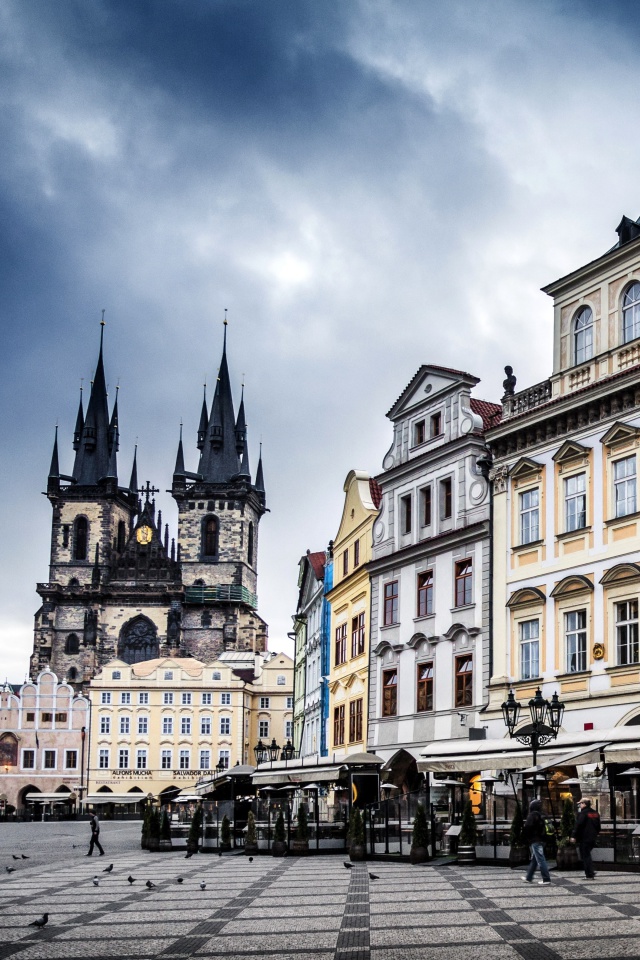 Das Prague Old Town Square Wallpaper 640x960