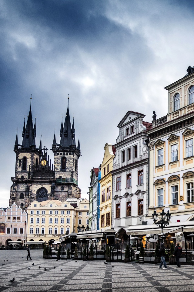 Sfondi Prague Old Town Square 640x960