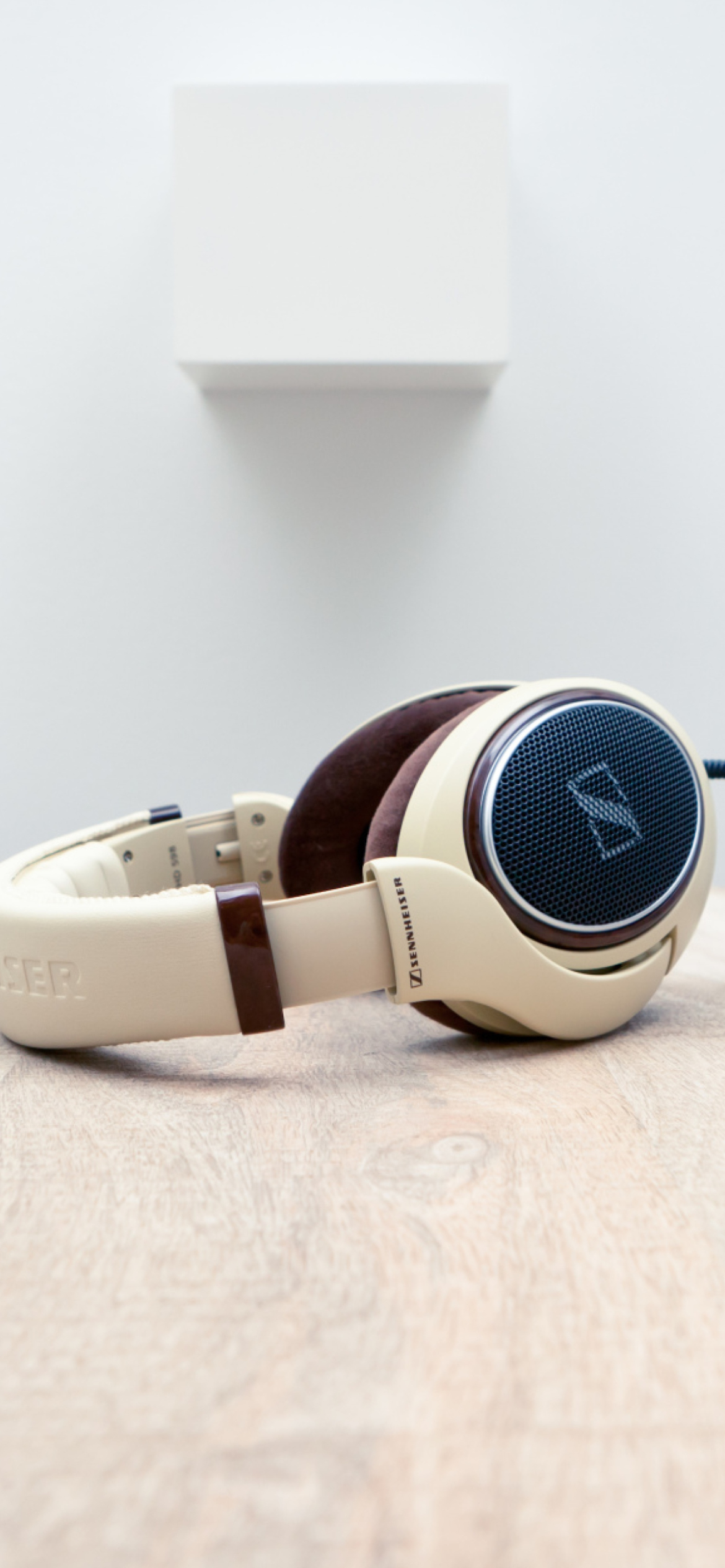 Headphones Sennheiser Hd598 wallpaper 1170x2532