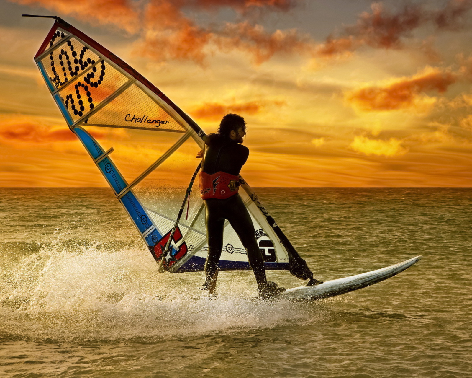 Screenshot №1 pro téma Surfing At Sunset 1600x1280