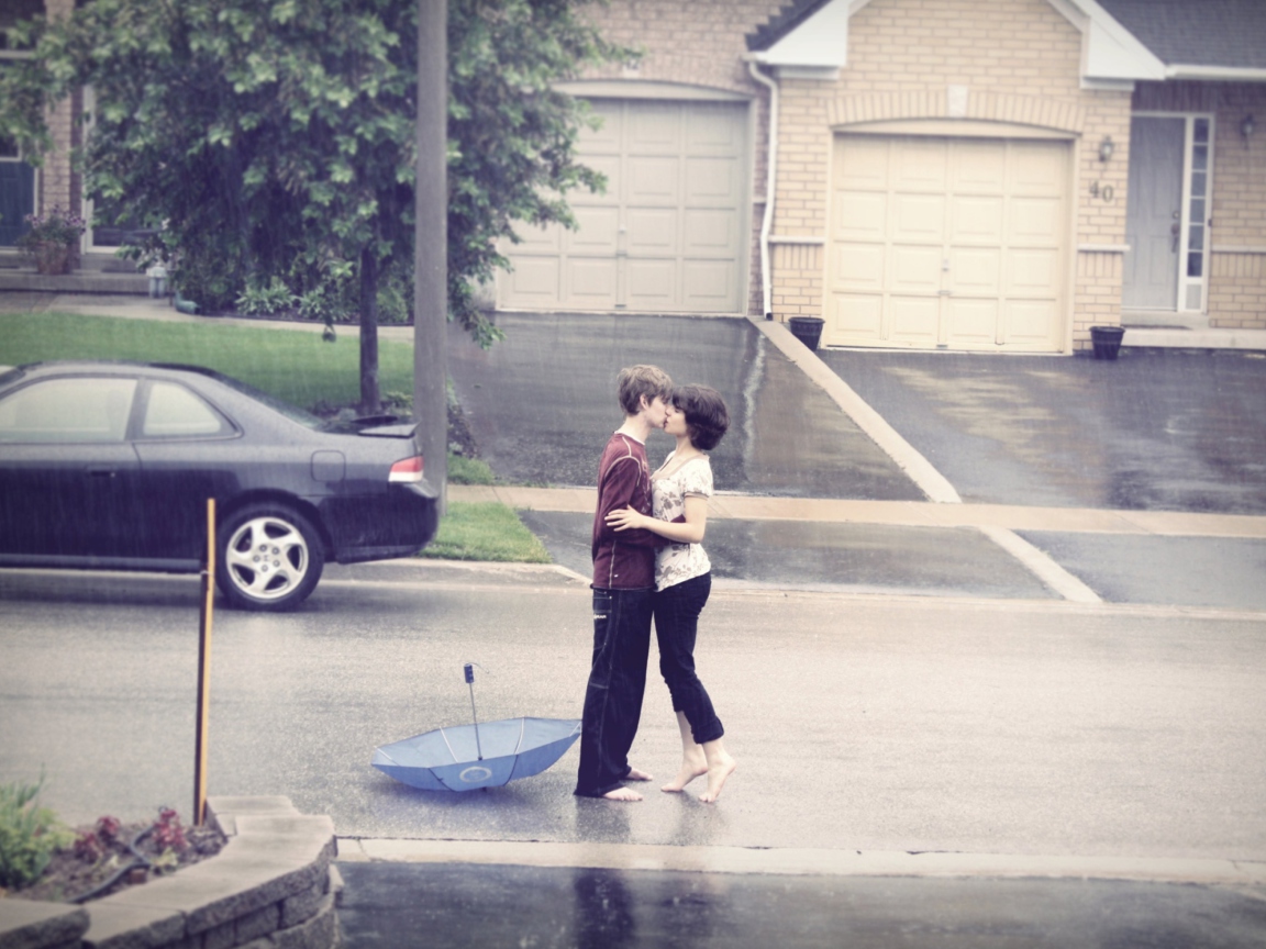 Screenshot №1 pro téma Kissing In The Rain 1152x864