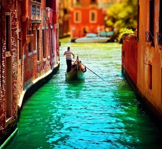 Venice Gondola Background for 128x128