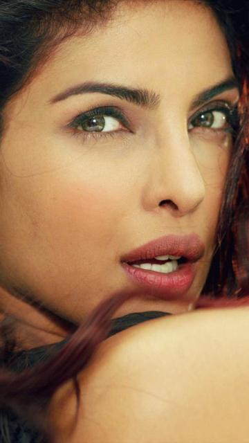 Priyanka Chopras Exotic screenshot #1 360x640
