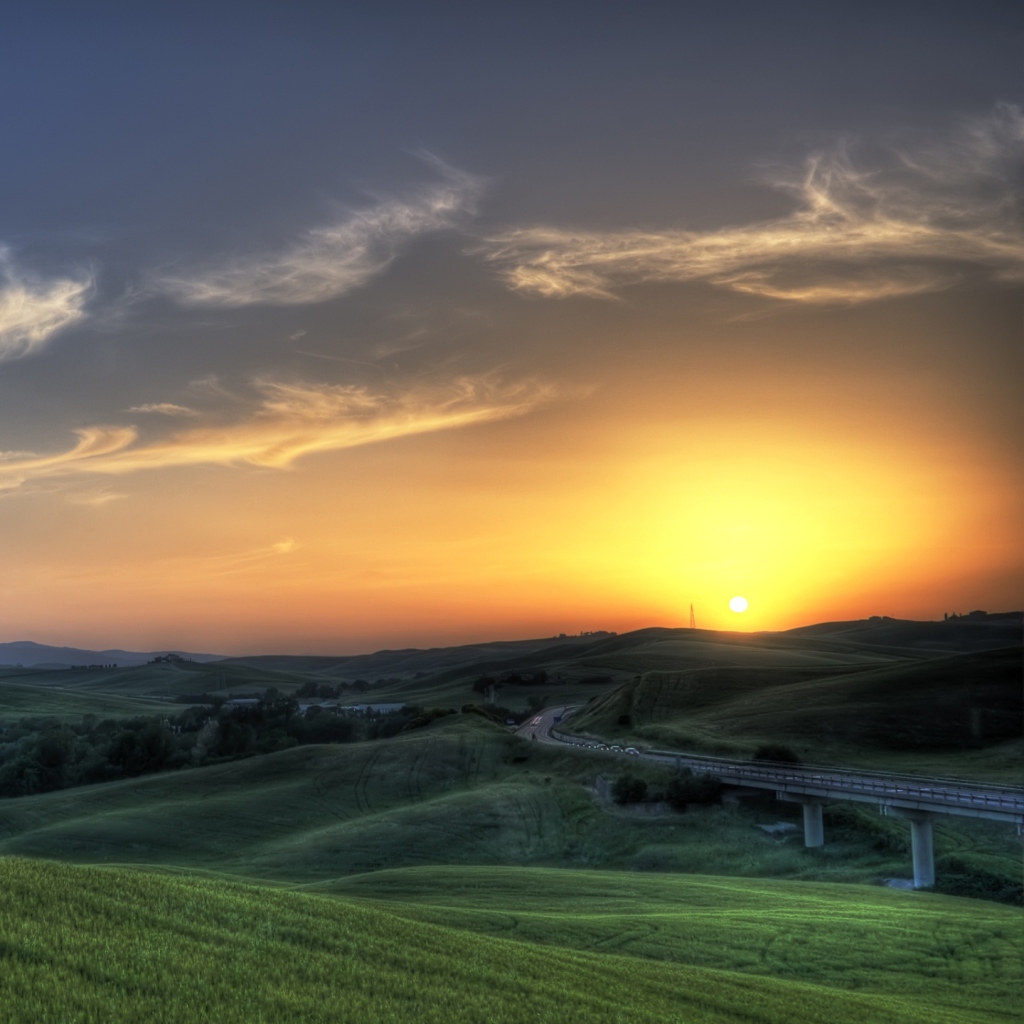 Das Sunset In Tuscany Wallpaper 1024x1024