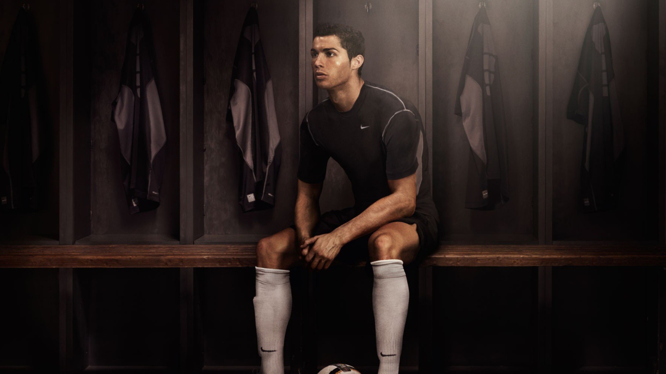 Обои Cristiano Ronaldo 1366x768