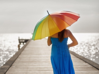 Fondo de pantalla Blue Dress And Rainbow Umbrella 320x240