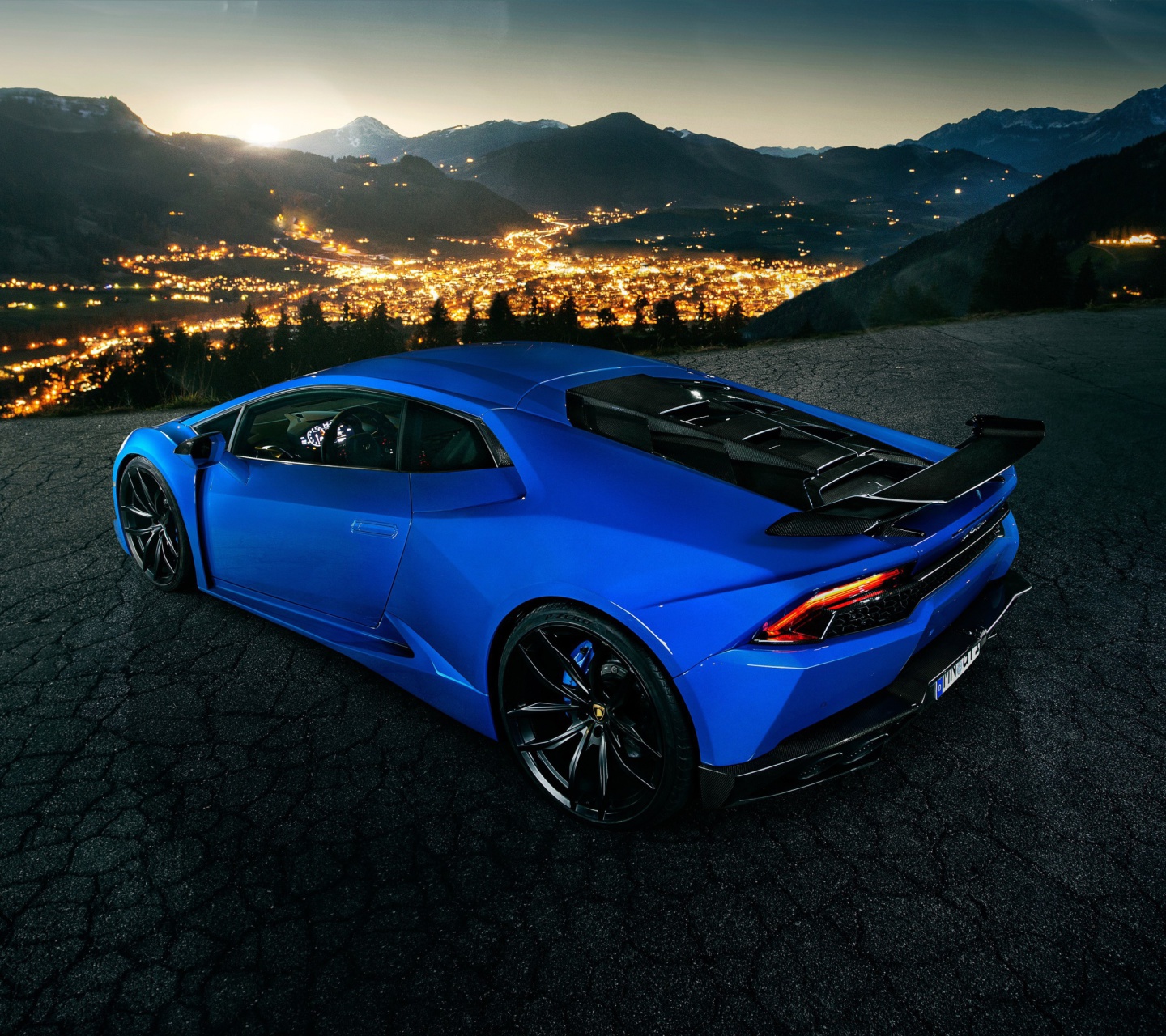 Sfondi Lamborghini Huracan 1440x1280