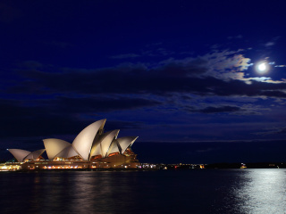 Sfondi Opera house on Harbour Bridge in Sydney 320x240