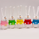 Fondo de pantalla Knitted Bunnies In Colorful Sweaters 128x128