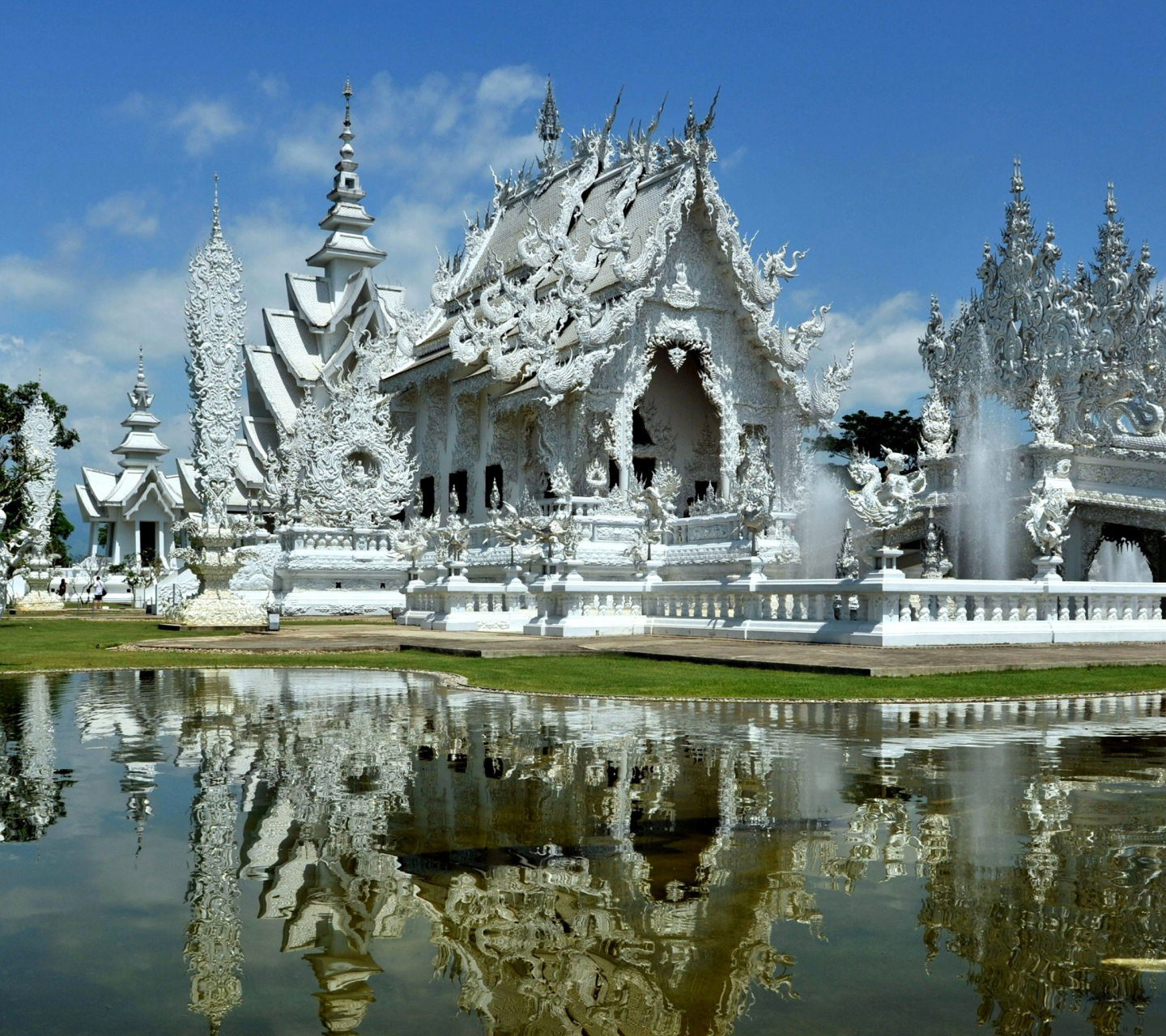 Sfondi Wat Rong Khun 1440x1280