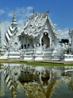 Fondo de pantalla Wat Rong Khun 240x320