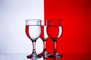 Free Red White Stemwares Picture for Android, iPhone and iPad