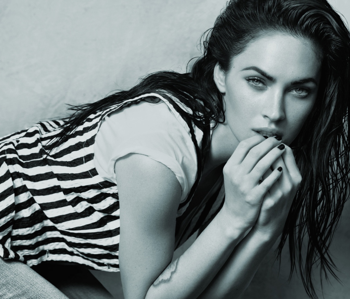 Обои Always Hot Megan Fox 1200x1024