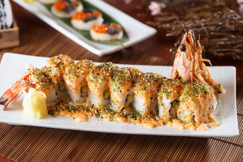 Das Sushi with shrimp Wallpaper 480x320