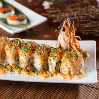 Sushi with shrimp sfondi gratuiti per 1024x1024