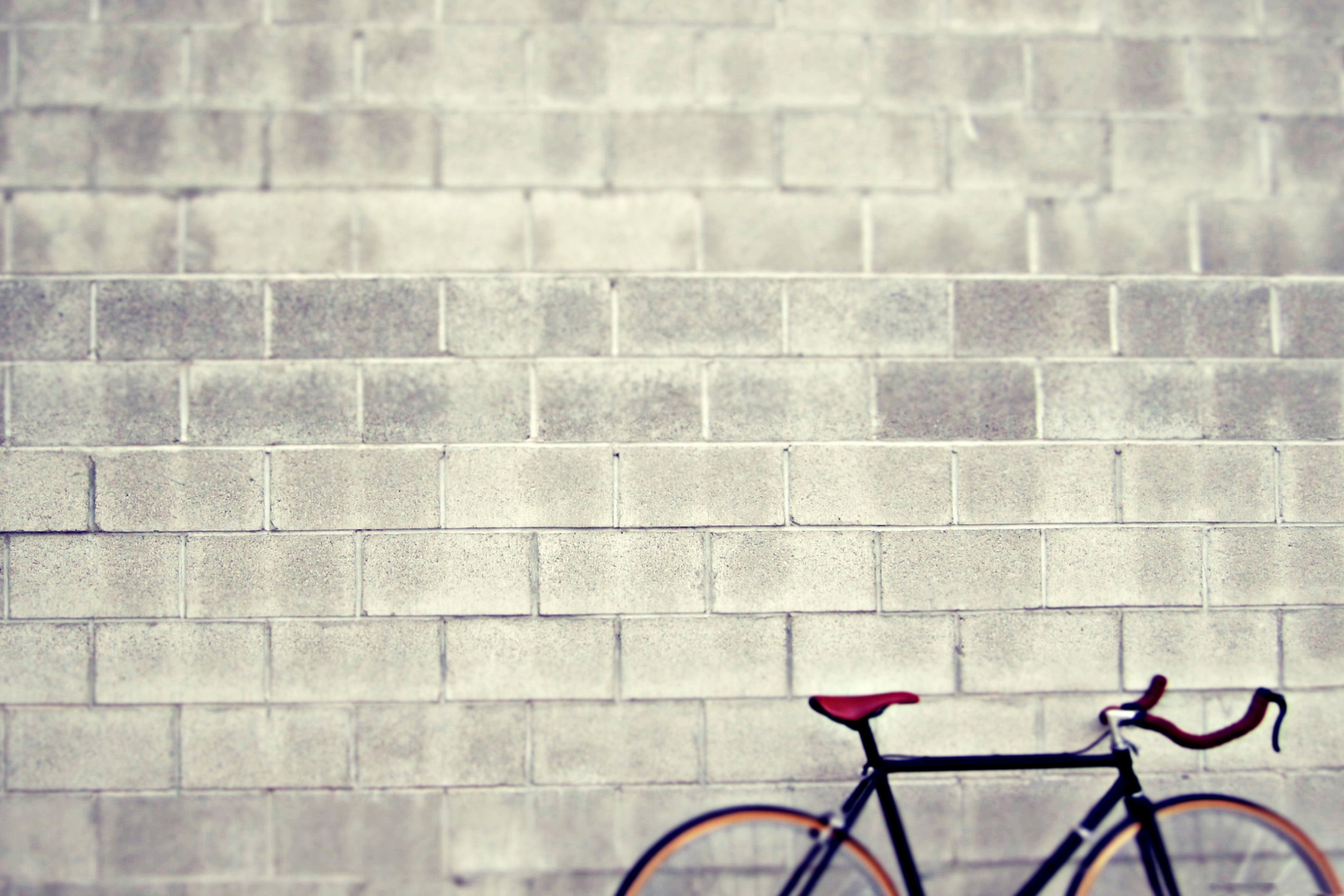 Bicycle wallpaper 2880x1920