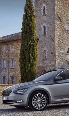 Fondo de pantalla Skoda Superb 2016 240x400