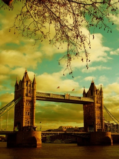 London Bridge wallpaper 240x320