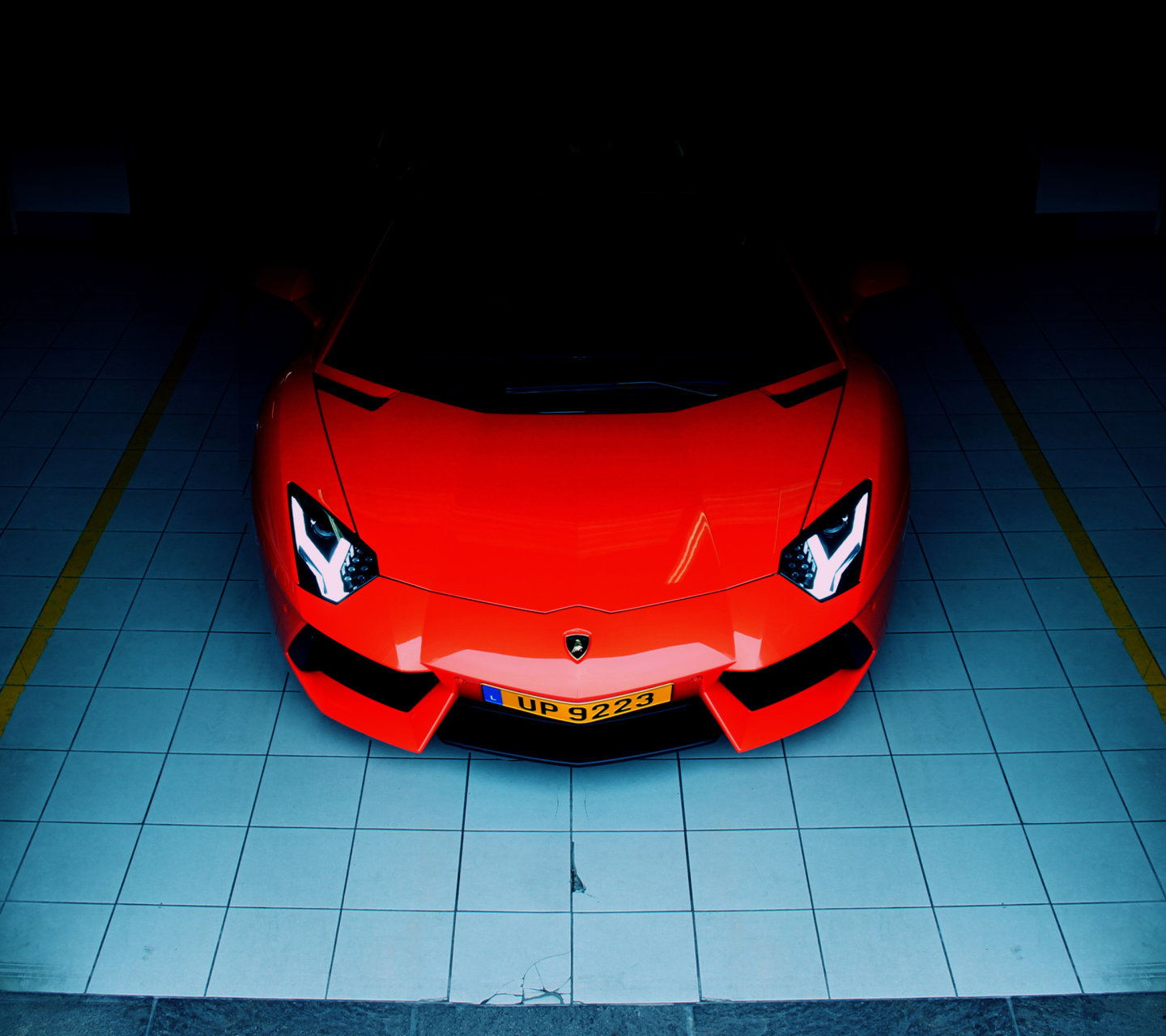 Red Lamborghini Aventador wallpaper 1440x1280