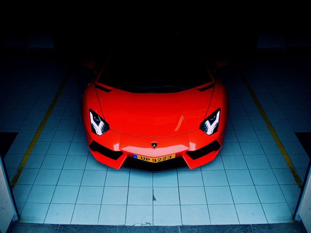 Red Lamborghini Aventador wallpaper 640x480
